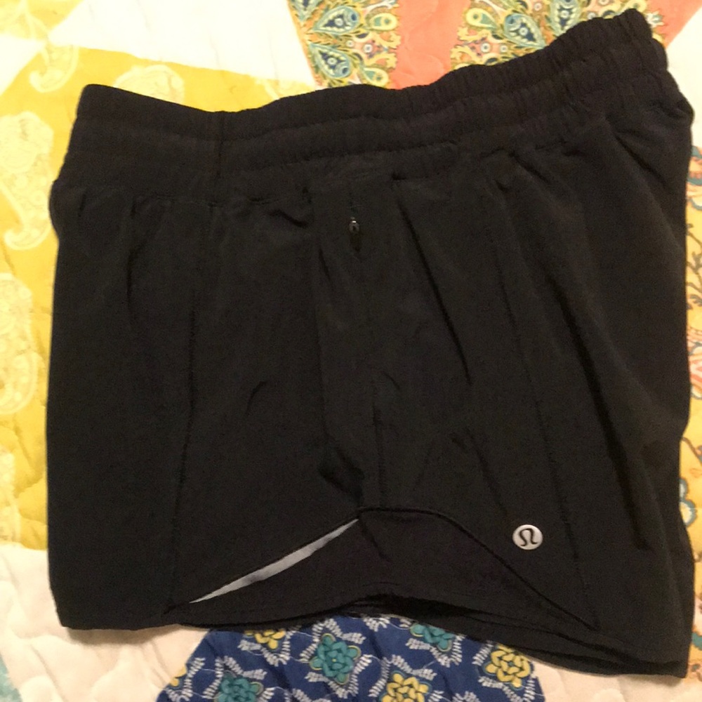 Lululemon Hotty Hot Short